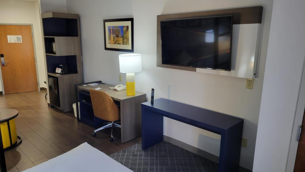 מאקון Comfort Suites מראה חיצוני תמונה