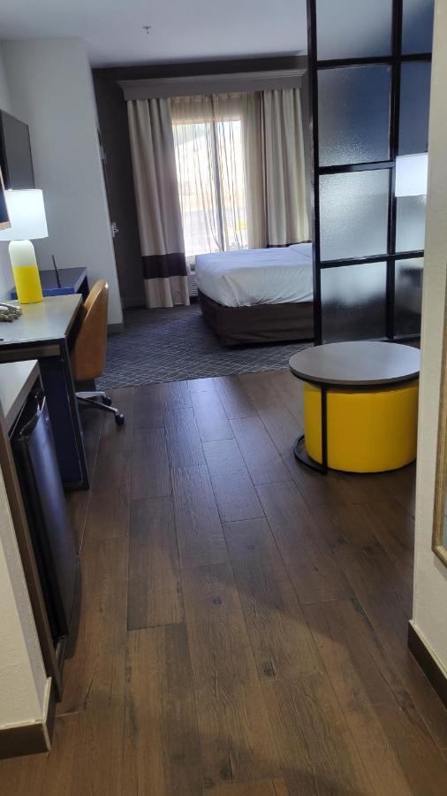 מאקון Comfort Suites מראה חיצוני תמונה