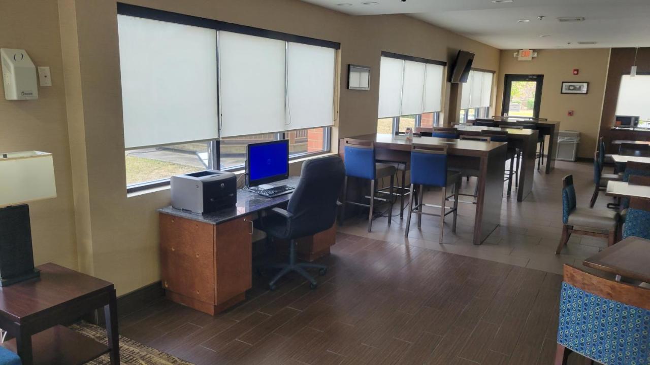 מאקון Comfort Suites מראה חיצוני תמונה