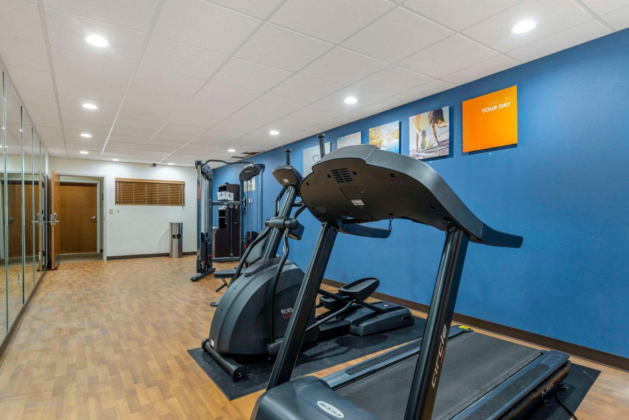 מאקון Comfort Suites מראה חיצוני תמונה