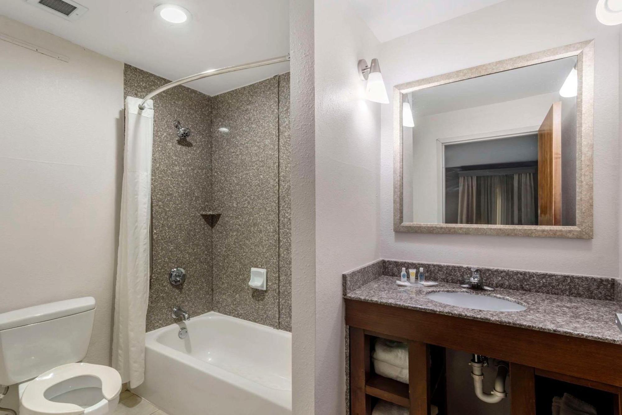 מאקון Comfort Suites מראה חיצוני תמונה